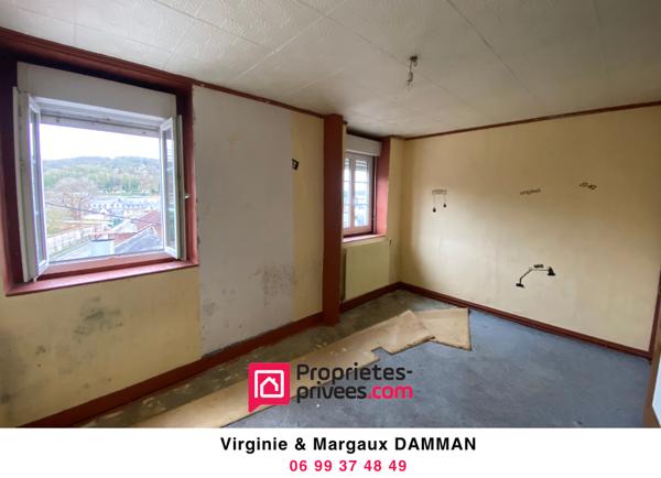 Maison à rénover avec garage