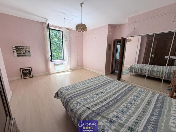Maison 6 pièce(s) 4 chambre(s) 240 m²