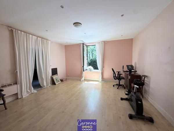Maison 6 pièce(s) 4 chambre(s) 240 m²