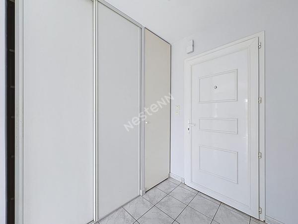 Appartement 1 chambre - Proximité tramway - Sans travaux et parking