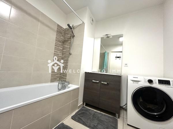 Coeur de Pessac, appartement lumineux de 61m², 2 chambres, balcon et 2 places de parking en sous sol Pessac (33600)