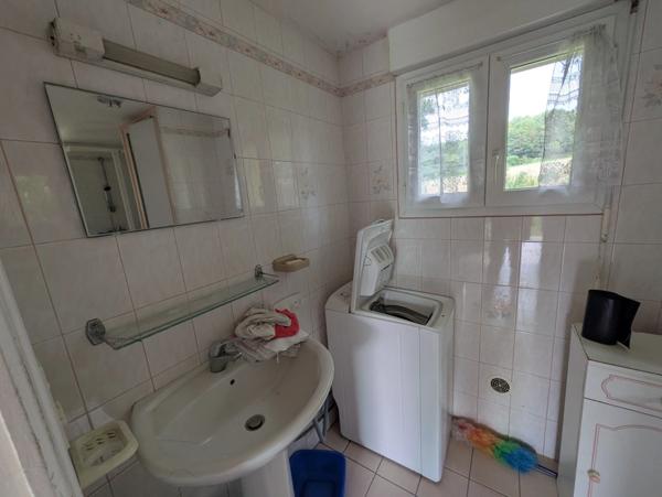 SILFIAC JOLIE MAISON DE CAMPAGNE AVEC VIE DE PLAIN PIED DE 4 PIECES 56 m² 2 DEPENDANCES PARCELLE DE 1084m²