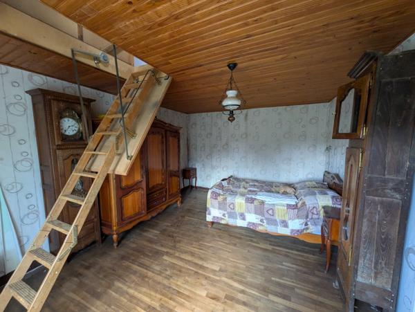 SILFIAC JOLIE MAISON DE CAMPAGNE AVEC VIE DE PLAIN PIED DE 4 PIECES 56 m² 2 DEPENDANCES PARCELLE DE 1084m²