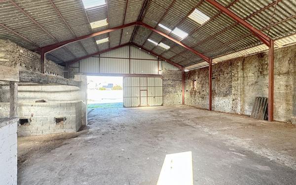 Maison à vendre    2 pièces • 320 m2 Lescar