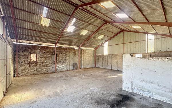 Maison à vendre    2 pièces • 320 m2 Lescar