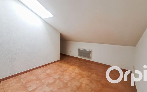 Appartement à louer    3 pièces • 52,75 m2 Livron-sur-Drôme