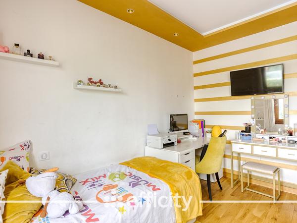 Maison 5 pièces - 115 m² Exclusivité efficity