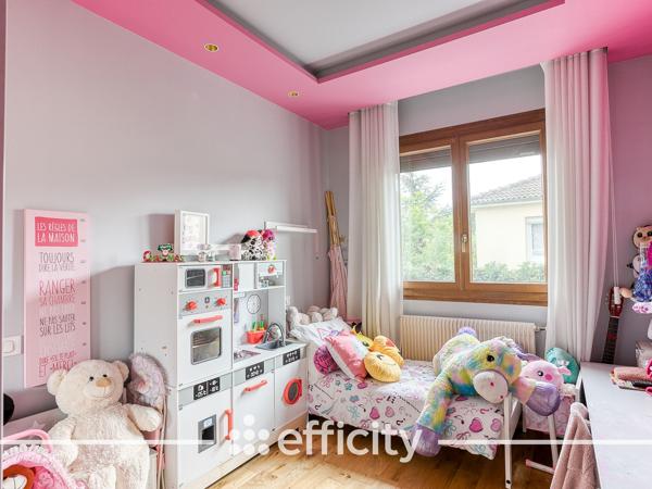 Maison 5 pièces - 115 m² Exclusivité efficity