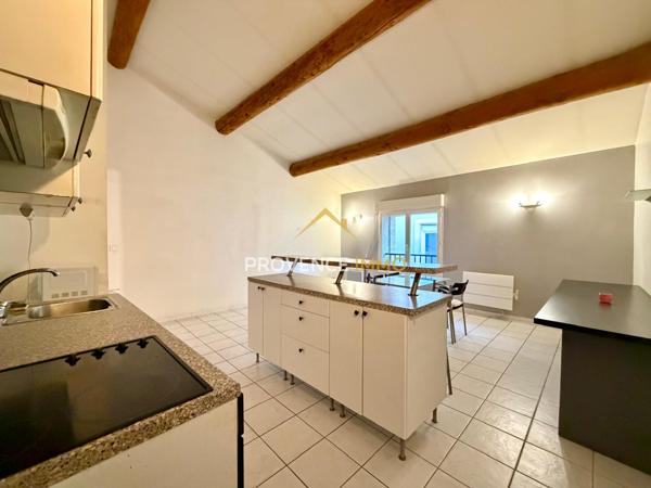 Salon-de-Provence (13300) Appartement T3 de 62m² - Dernier Étage - Petite Copropriété - Cave