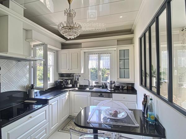 Haut de villa Aspremont 6 pièce(s) 129.91 m2