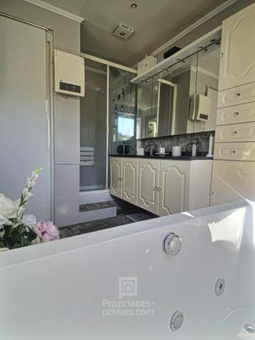 Haut de villa Aspremont 6 pièce(s) 129.91 m2