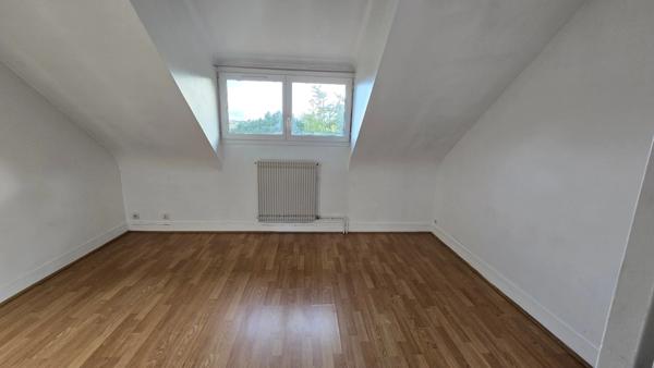 Orly : 2 Maisons mitoyennes sur terrain de 960m²