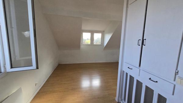 Orly : 2 Maisons mitoyennes sur terrain de 960m²