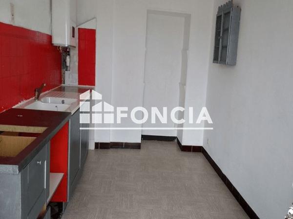 Location Appartement 2 pièces 42.5 m² - 2486 ANCIENNE ROUTE DE NIMES St Hilaire De Brethmas 30560