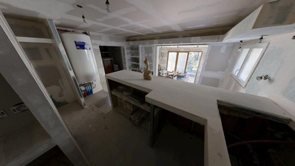 Proche CARCASSONNE, Maison avec jardin dans la Montagne Noire.