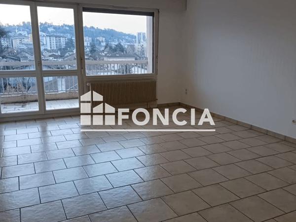 Location Appartement 3 pièces 80.5 m² - 4-6-8 RUE DE MALBRANDE Annemasse 74100