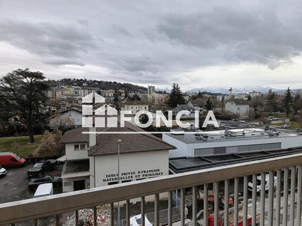 Location Appartement 3 pièces 80.5 m² - 4-6-8 RUE DE MALBRANDE Annemasse 74100