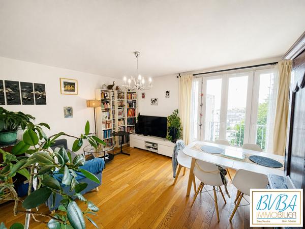À vendre appartement calme au coeur d'une copropriété ravalée et isolée - 4 chambres - Ascenseur - Stationnement privé sécurisé , Nantes À vendre appartement calme au coeur d'une copropriété ravalée et isolée - 4 chambres - Ascenseur - Stationnement privé sécurisé , Nantes