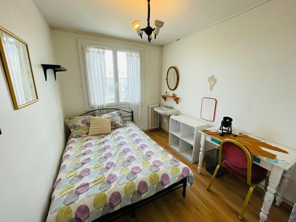 À vendre appartement calme au coeur d'une copropriété ravalée et isolée - 4 chambres - Ascenseur - Stationnement privé sécurisé , Nantes À vendre appartement calme au coeur d'une copropriété ravalée et isolée - 4 chambres - Ascenseur - Stationnement privé sécurisé , Nantes