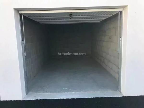 Location Garage 15 m2 à Les Sables-d'Olonne