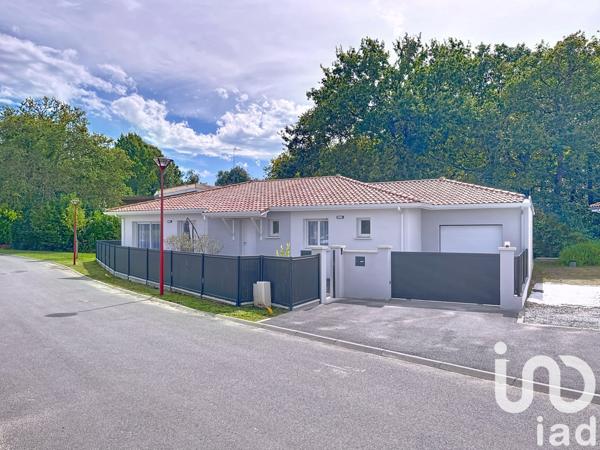 Maison à vendre 4 pièces 135 m² Saint-Martin-de-Hinx