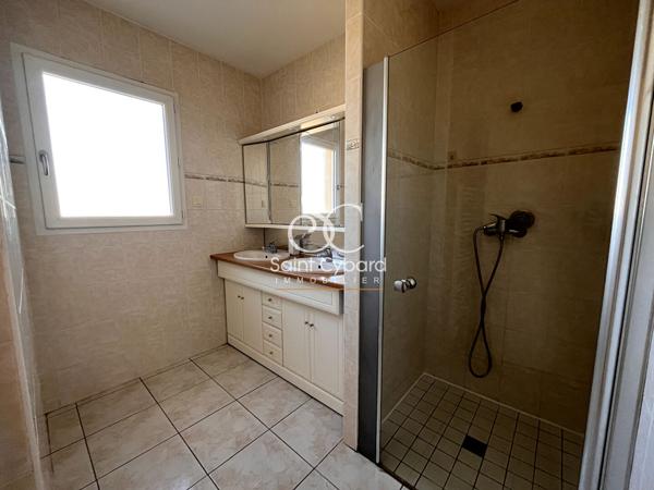 Maison de plain-pied avec 3 chambres, sur la commune de Magnac-sur-Touvre