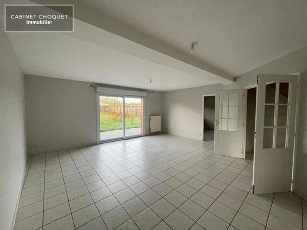 MAISON AVEC JARDIN, TERRASSE et GARAGE A LOUER - MARAIS DE PERONNE EN MELANTOIS - 107.5 m 2 - 1 286 € charges comprises par mois