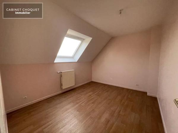 MAISON AVEC JARDIN, TERRASSE et GARAGE A LOUER - MARAIS DE PERONNE EN MELANTOIS - 107.5 m 2 - 1 286 € charges comprises par mois