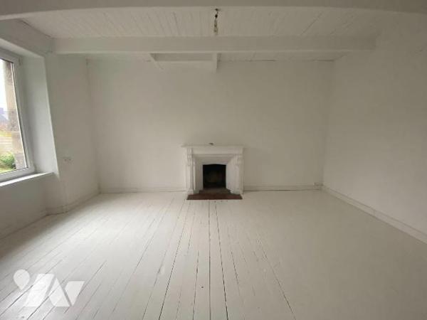 Maison à Vendre à Plestin-les-Grèves (22310) en Côtes-d'Armor (22) :

Découvrez cette charman...