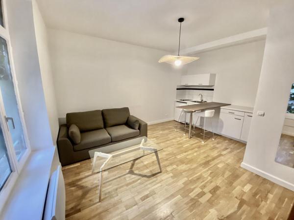 A LOUER : T2 à LILLE • Vieux lille • 920 € CC • Réf. G661-8