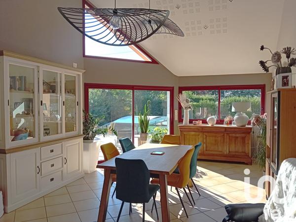 Maison à vendre 8 pièces 205 m² Yvré-l'Évêque