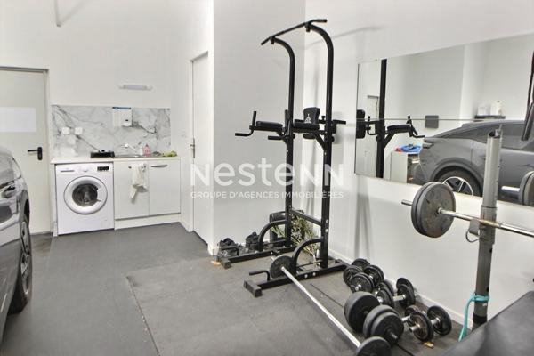 Maison à vendre à Feyzin - 5 pièces, 4 chambres, 199 m²