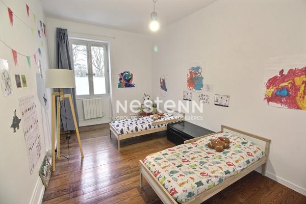 Maison à vendre à Feyzin - 5 pièces, 4 chambres, 199 m²