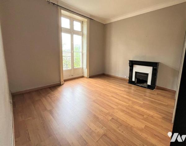 Nantes SNCF Jardin des Plantes, T2 de charme sans vis-à-vis, 51 m²