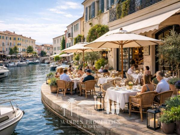 LOCAL COMMERCIAL – RESTAURATION – TERRASSES – PARKINGS – PORT GRIMAUD