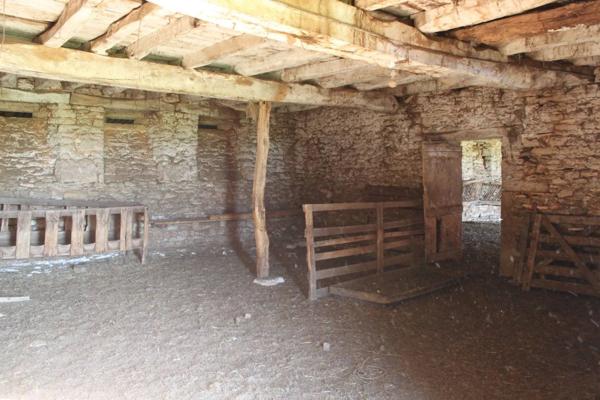 Granges authentiques sur 13,14 hectares