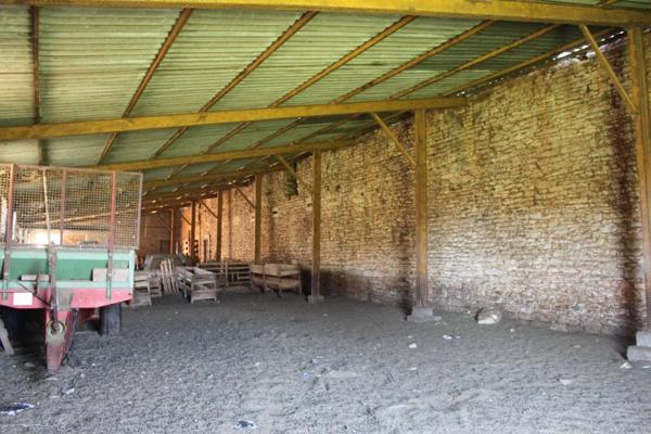 Granges authentiques sur 13,14 hectares