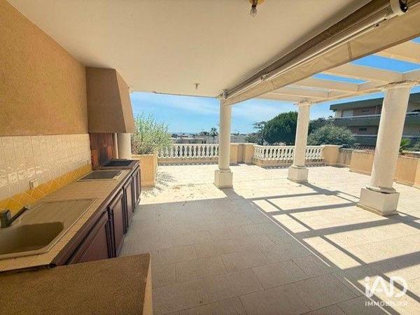 Appartement à vendre 4 pièces 119 m² Saint-Laurent-du-Var