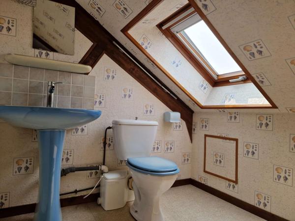 Maison de bourg sur sous-sol à SPAY avec 4  chambres jardin