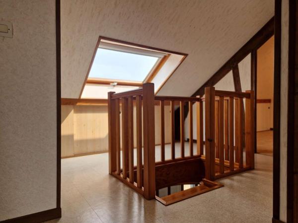 Maison de bourg sur sous-sol à SPAY avec 4  chambres jardin