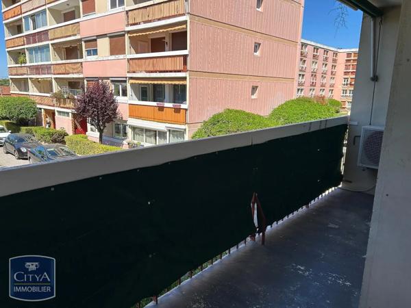 Appartement à louer 4 pièces 72.61m² Marignane (13700)