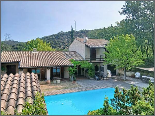 Coup de cœur au cœur du Verdon – Maison familiale avec piscine sur un terrain arboré de 3 880 m²