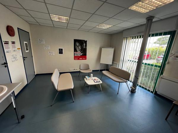 Bureau Sable sur sarthe Zone commercial LECLERC , Sable sur sarthe Bureau Sable sur sarthe Zone commercial LECLERC , Sable sur sarthe
