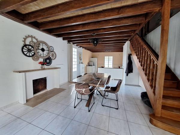 Maison à vendre 12 pièces de 278 m²