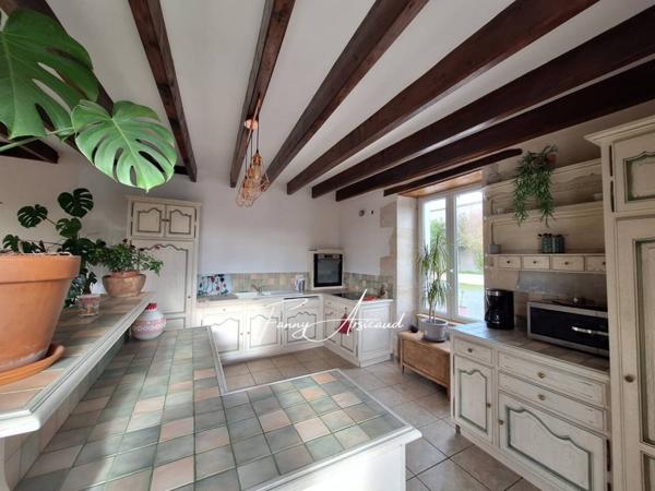 Maison à vendre 12 pièces de 278 m²