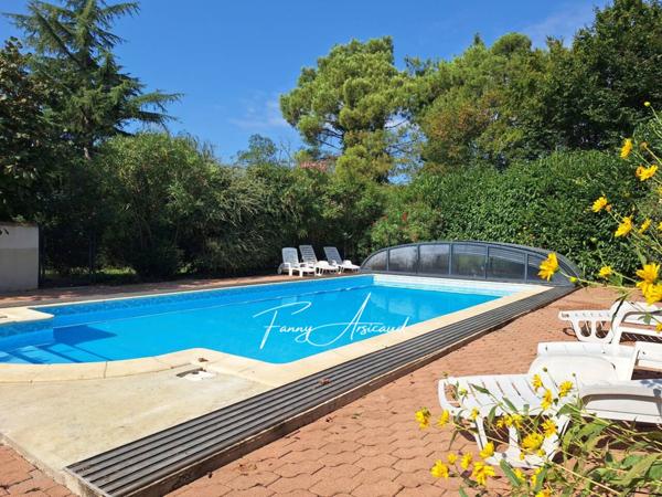 Maison à vendre 12 pièces de 278 m²