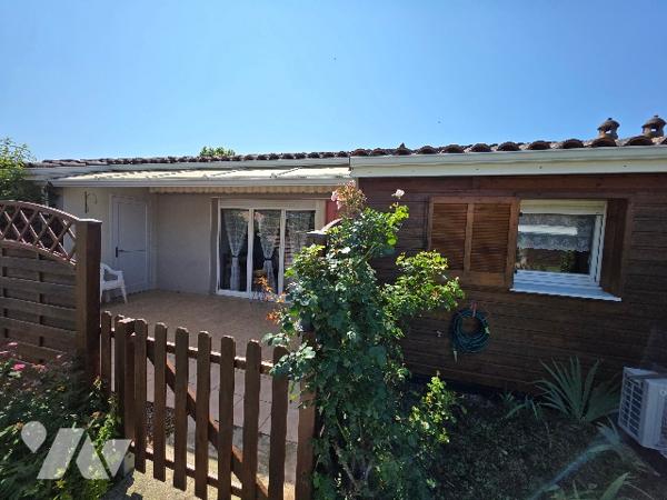 LES SENIORIALES. Maison de plain-pied dans résidence sécurisée avec piscine !