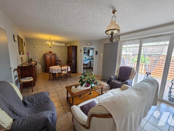 LES SENIORIALES. Maison de plain-pied dans résidence sécurisée avec piscine !