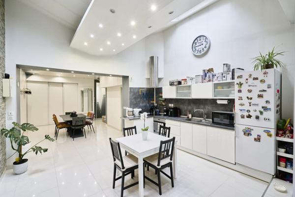 LARGE 1930 - ON POSE SES MEUBLES