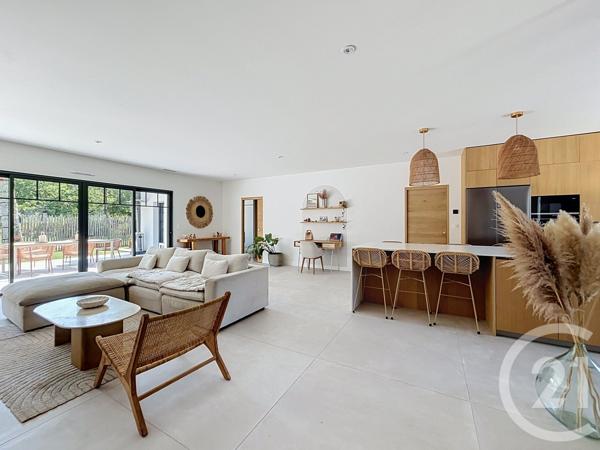 Maison à vendre  4 pièces - 129,40 m 2   GUJAN MESTRAS  - 33
